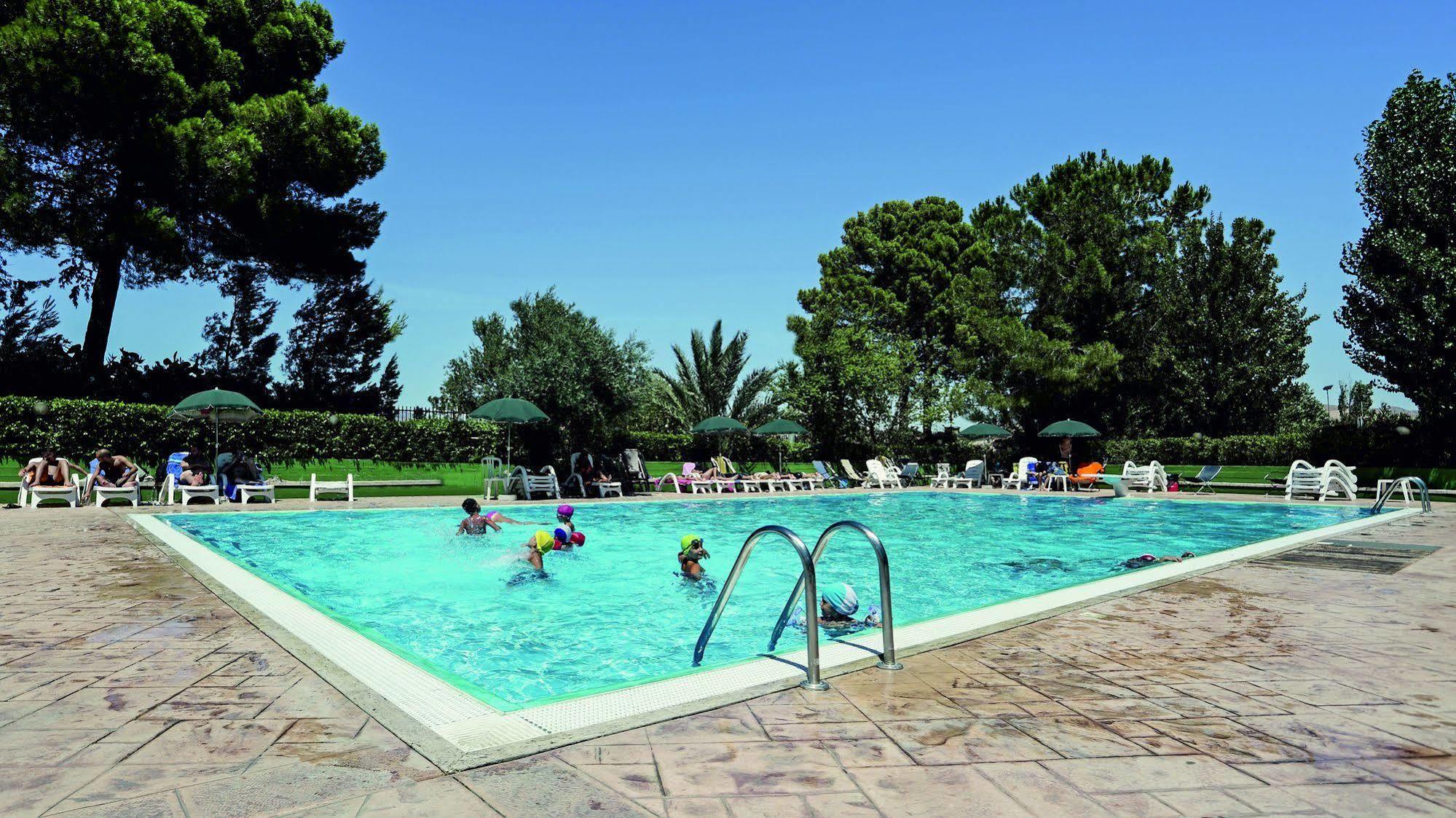 Agriturismo Tenute Pollara Roccamena Exterior photo